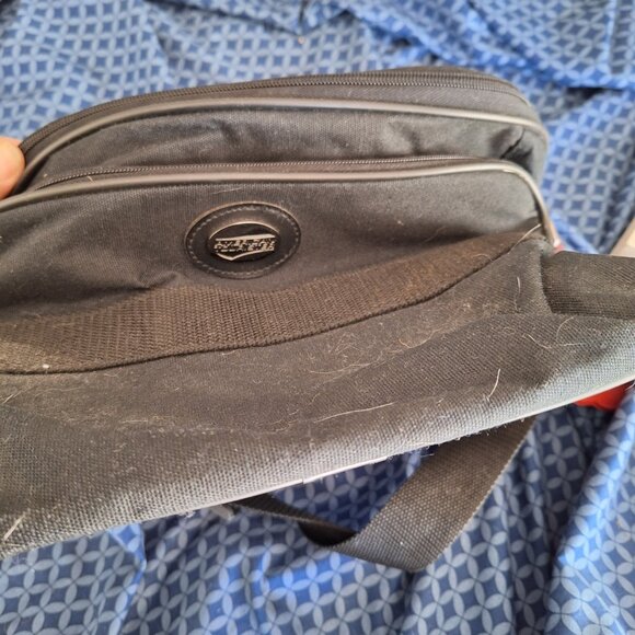 American Tourist makeup bag - Picture 1 of 16